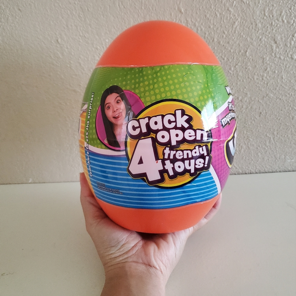 age 4+ kid's the Ultimate Surprise Egg! 4 trendy randomly selected toys inside!